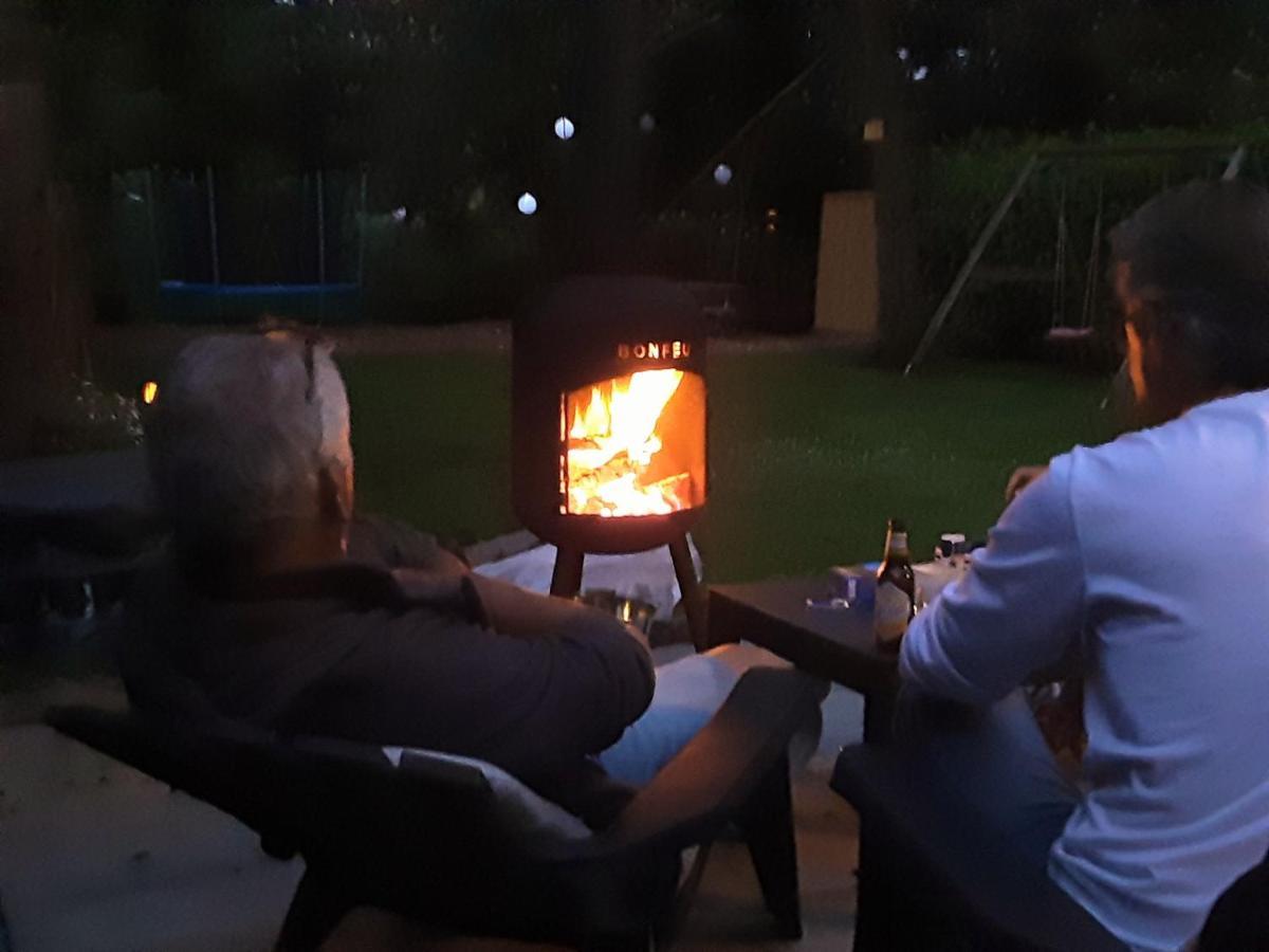 Rumah Senang Wellness Met Hottub En Tuin Евейк Екстер'єр фото