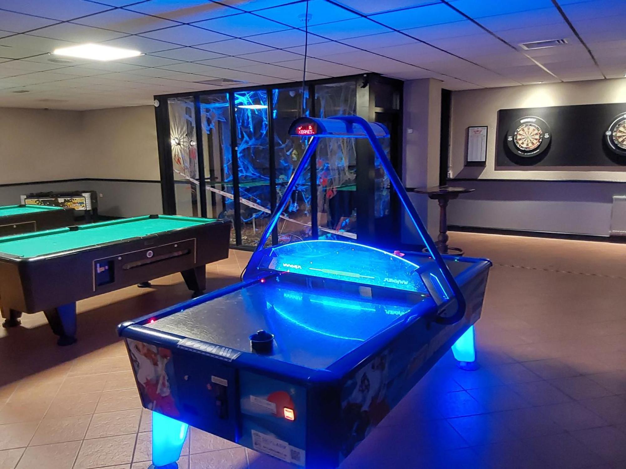Rumah Senang Wellness Met Hottub En Tuin Евейк Екстер'єр фото
