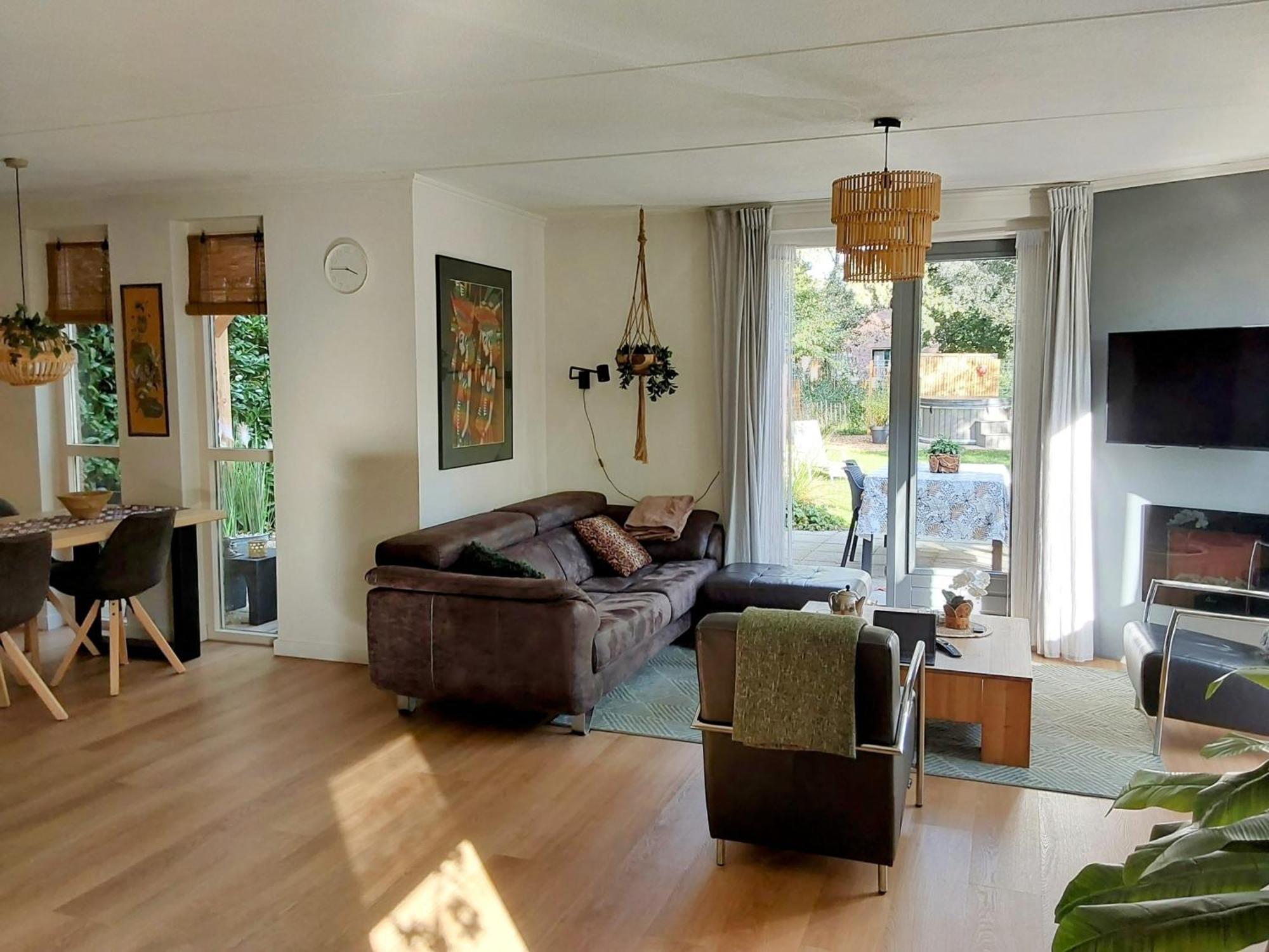 Rumah Senang Wellness Met Hottub En Tuin Евейк Екстер'єр фото