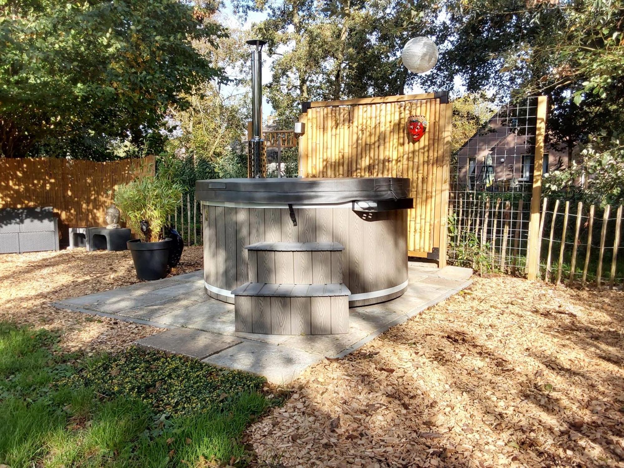Rumah Senang Wellness Met Hottub En Tuin Евейк Екстер'єр фото